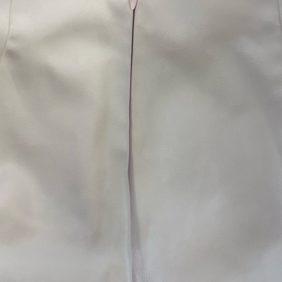 ALYA Elegant Faux Leather Light Pink Skort with Bow Detail - Picture 4 of 7